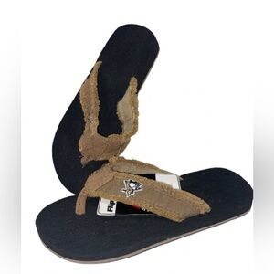 Pittsburgh Penguins Flip Flops - Women’s 9-10/Men’s 7-8 - NWT - FBF Sportswear
